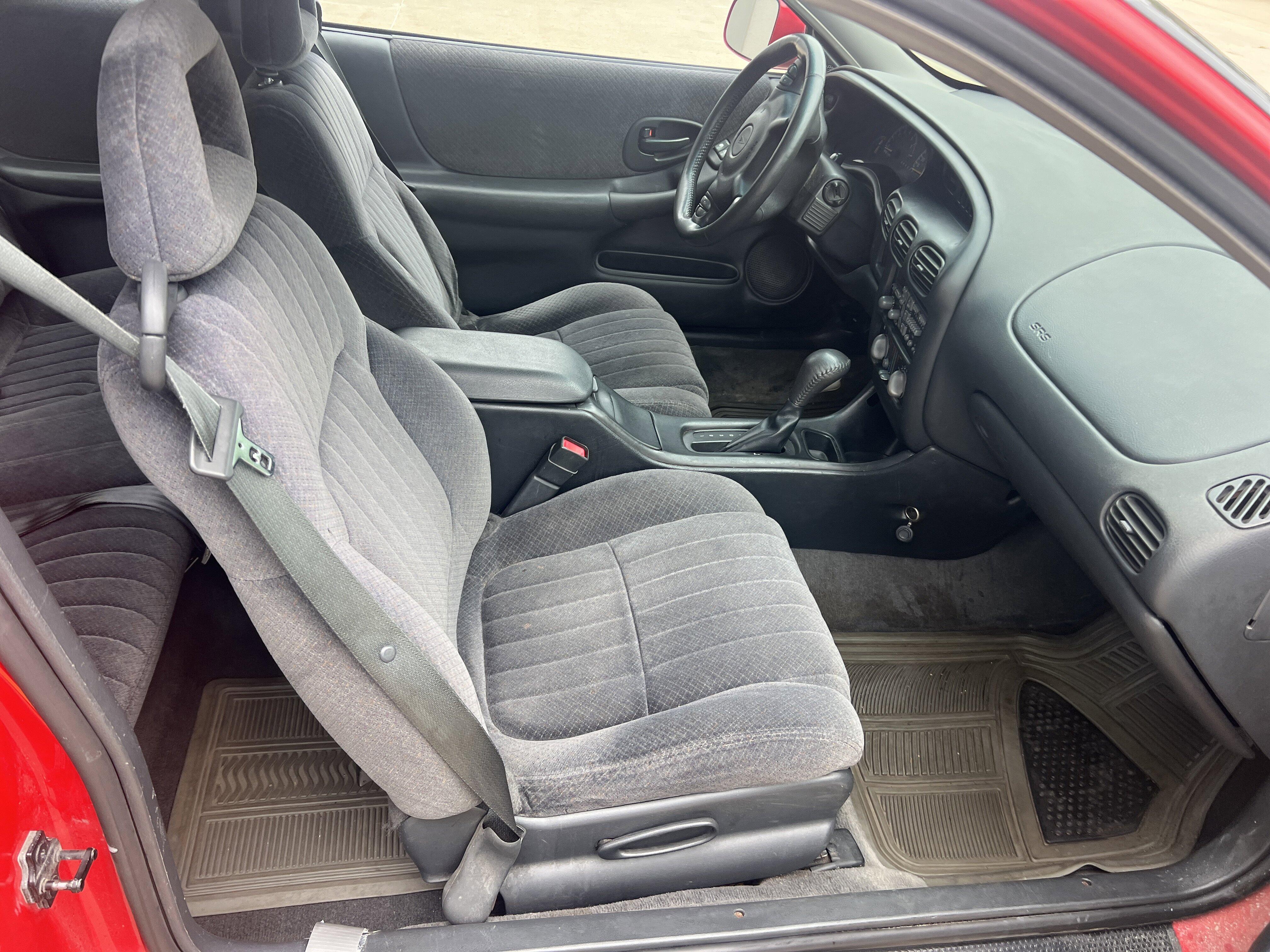pontiac grand prix 2001 1G2WP12K81F179594 image pontiac grand prix 2001 1G2WP12K81F179594 image